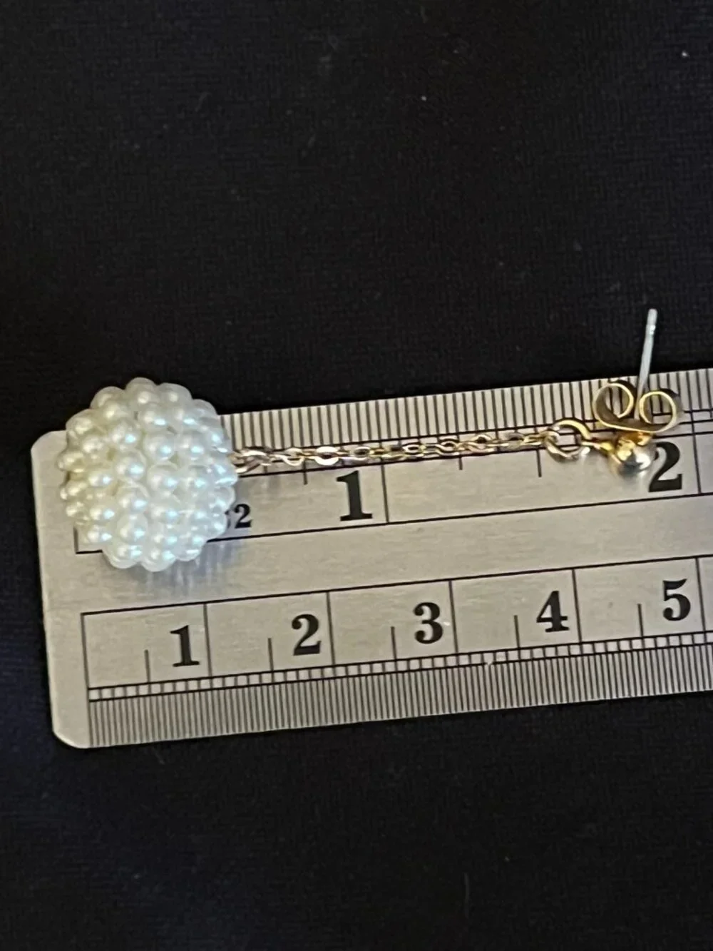 Vintage 1991 Avon Snowball Dangle Earrings - Picture 5 of 6